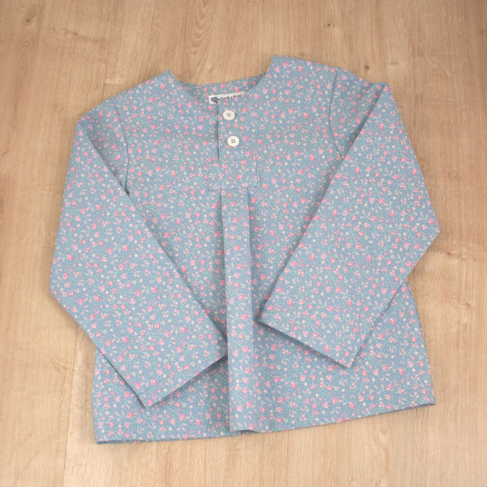 Bio-Bluse in Hellblau