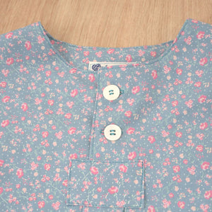 Bio-Bluse in Hellblau