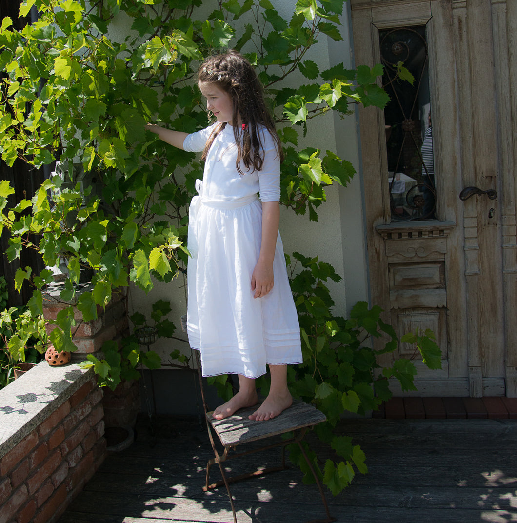 Kommuniondirndl ANNALENA aus weißem Leinen